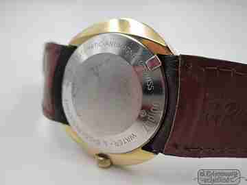 Zodiac LTD 34. Gold plated & stainless steel. Automatic. 1970. Oval case