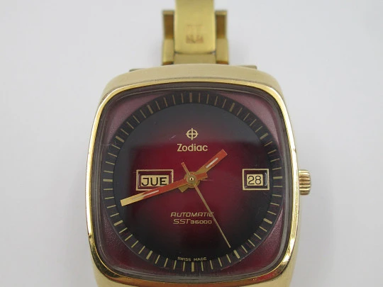 Zodiac SST 36000. Automático. Chapado oro. Calendario. Brazalete. 1970. Suiza