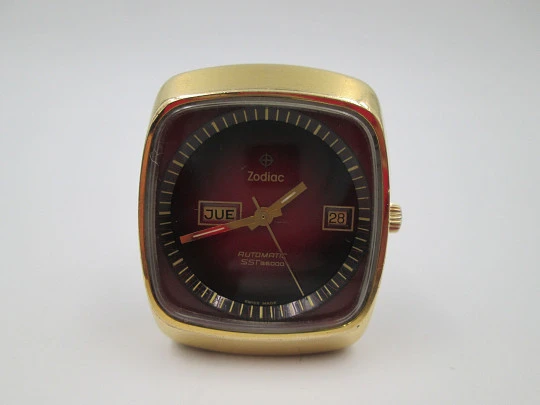 Zodiac SST 36000. Automático. Chapado oro. Calendario. Brazalete. 1970. Suiza