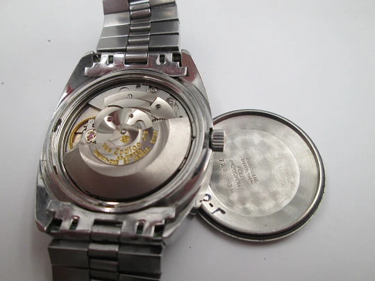 Zodiac. Automatic. Steel. Bitone iridescent dial. Calendar. Bracelet. 1970's