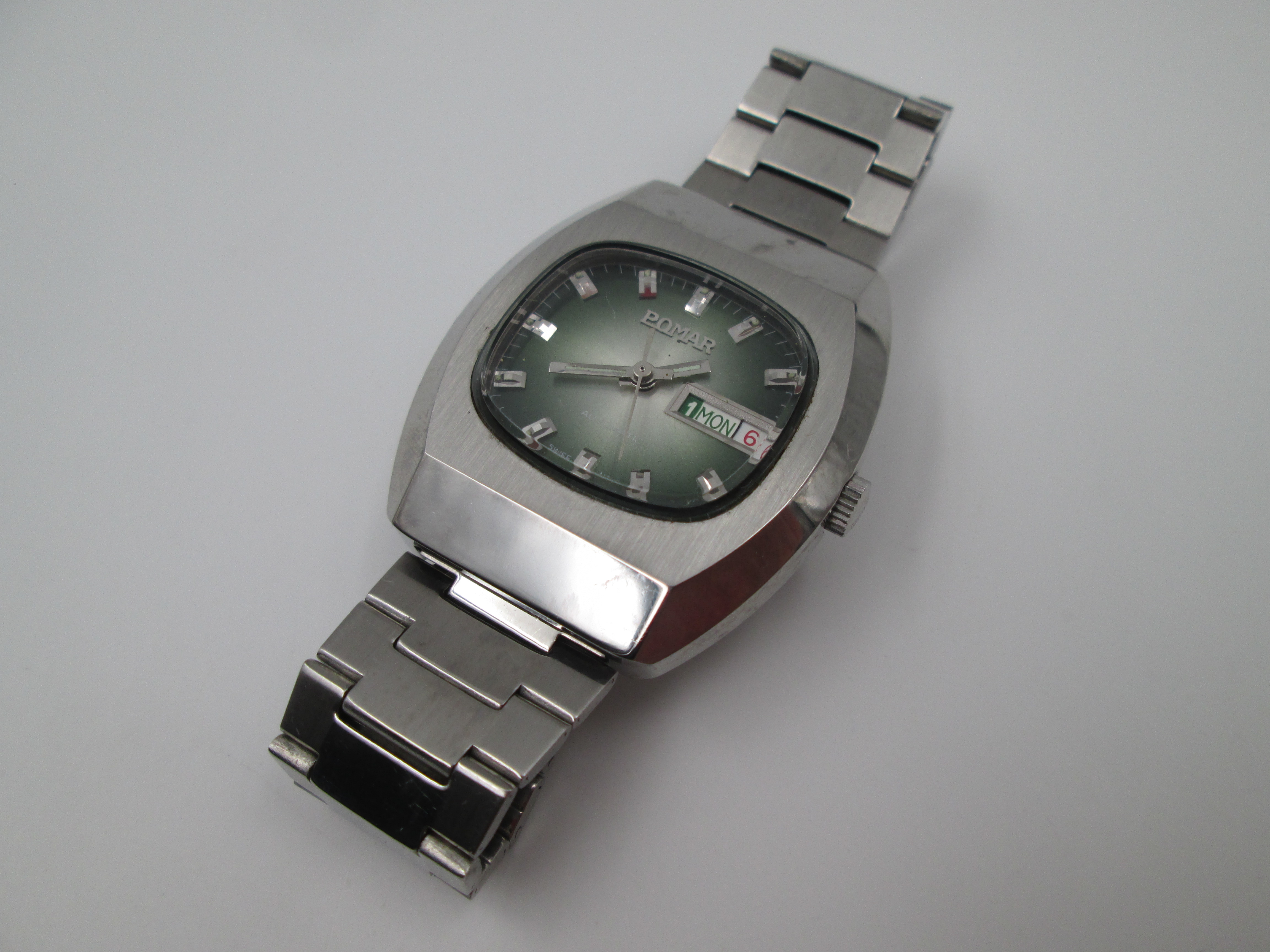 Pomar Steel Automatic Iridescent Dial Calendar Bracelet 1970 El