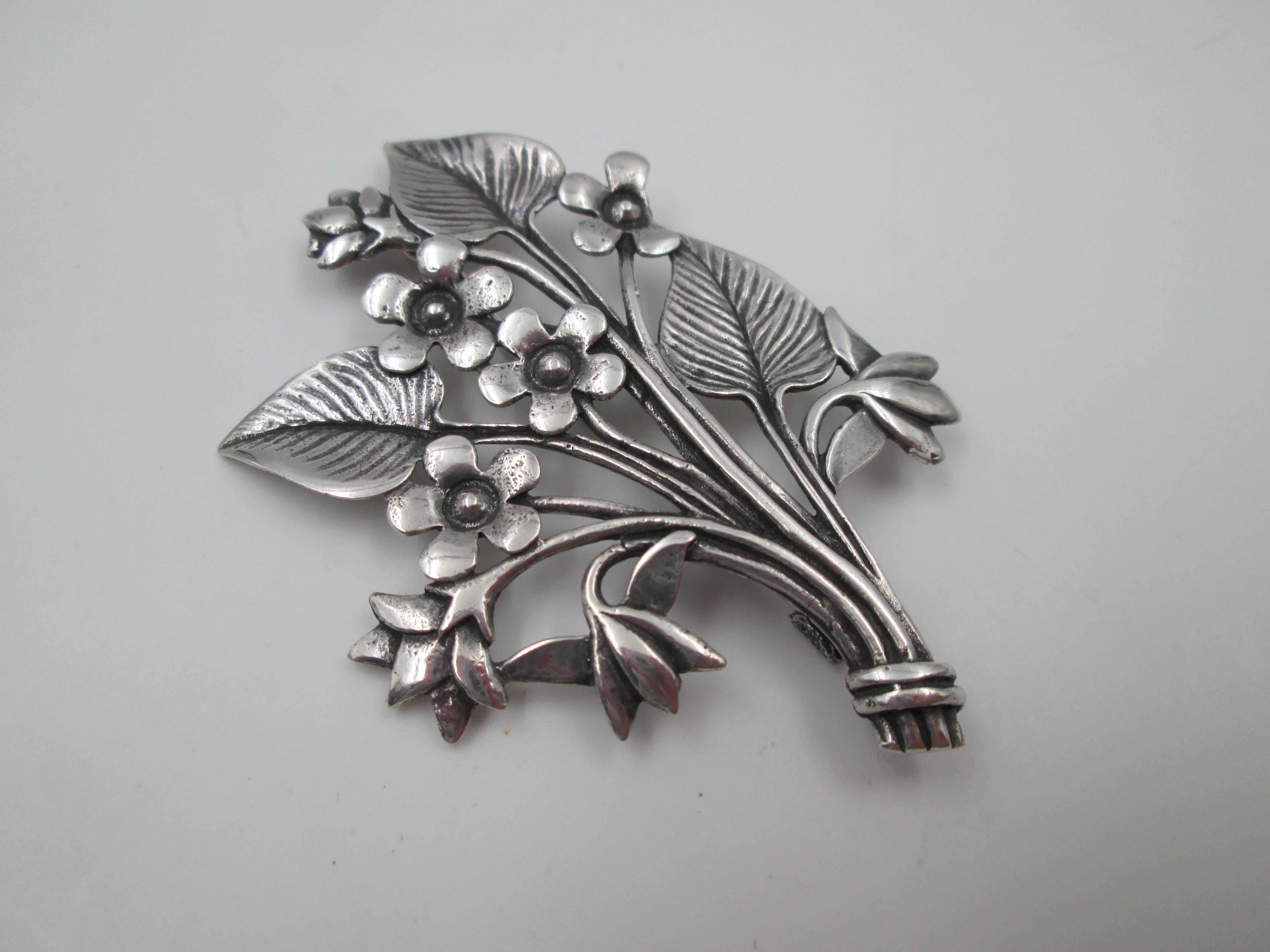 Broche Mujer Plata De Ley Rama Con Flores Y Hojas 1960