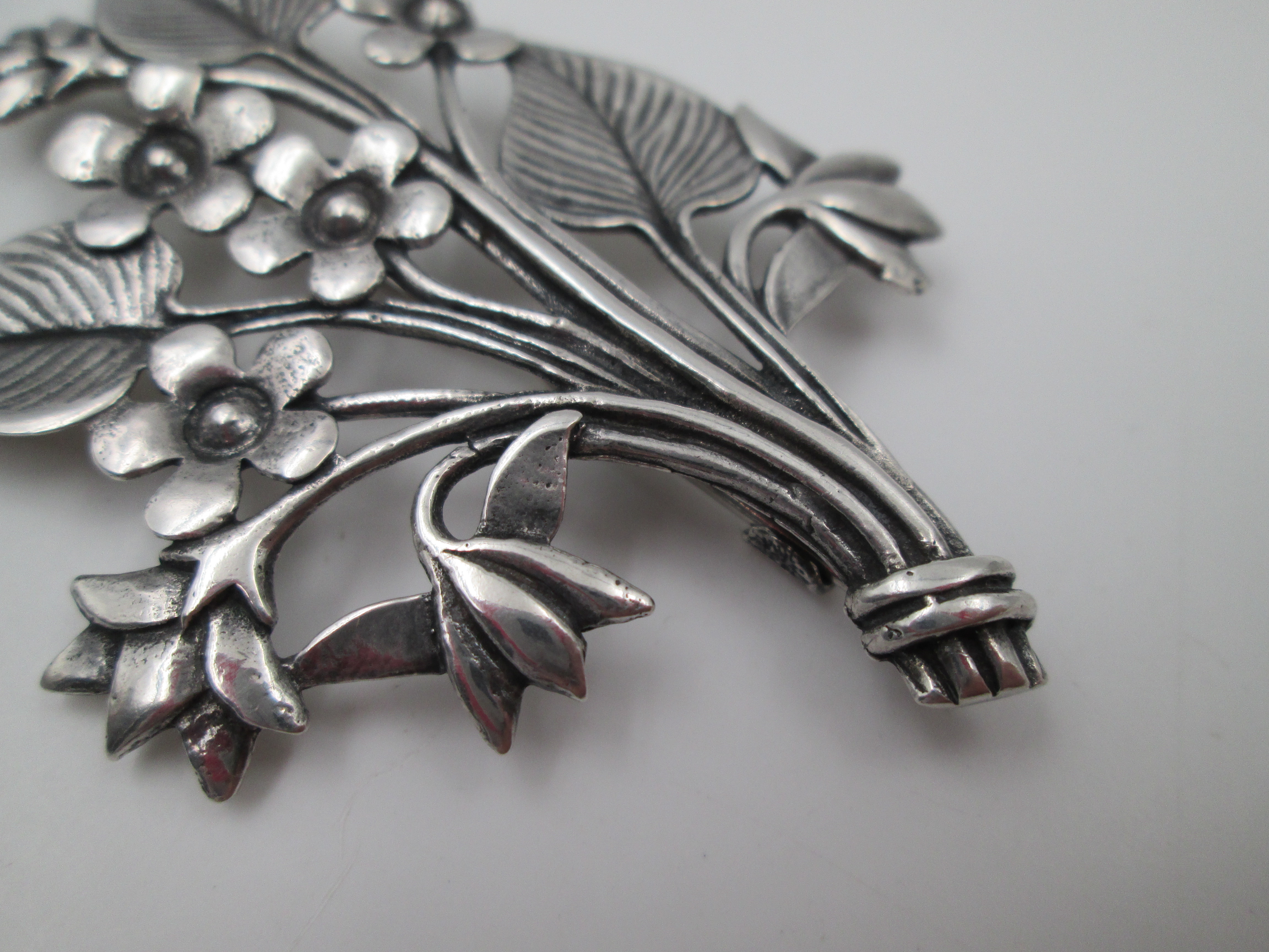 Antique silver brooch hotsell