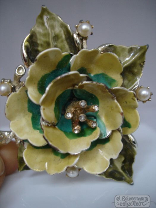 Brooch Coro Gold Plated And Enamel 1930 s Flower Fantasy Pearls