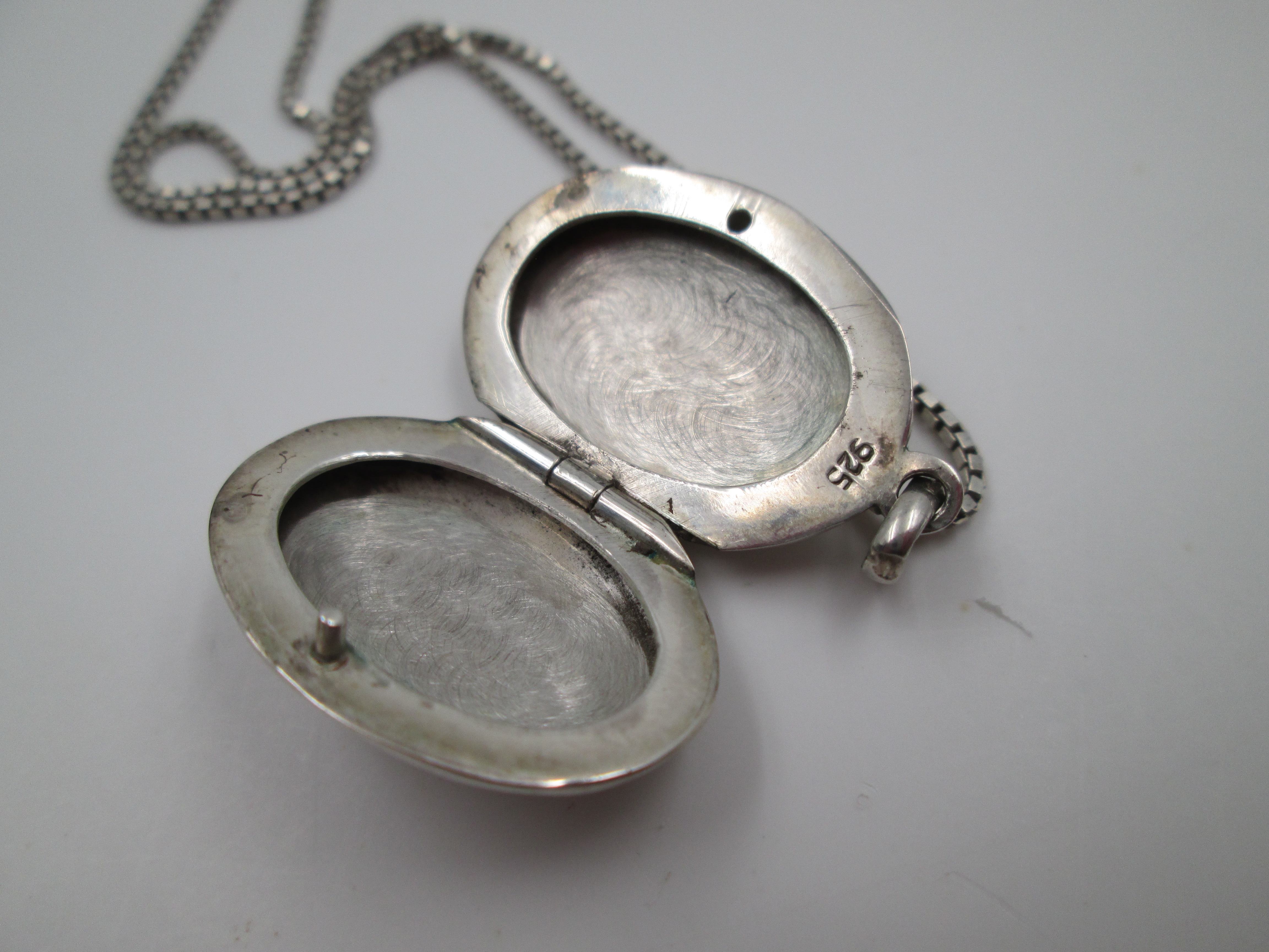 Double Sided Picture Frame Pendant With Link Chain Silver