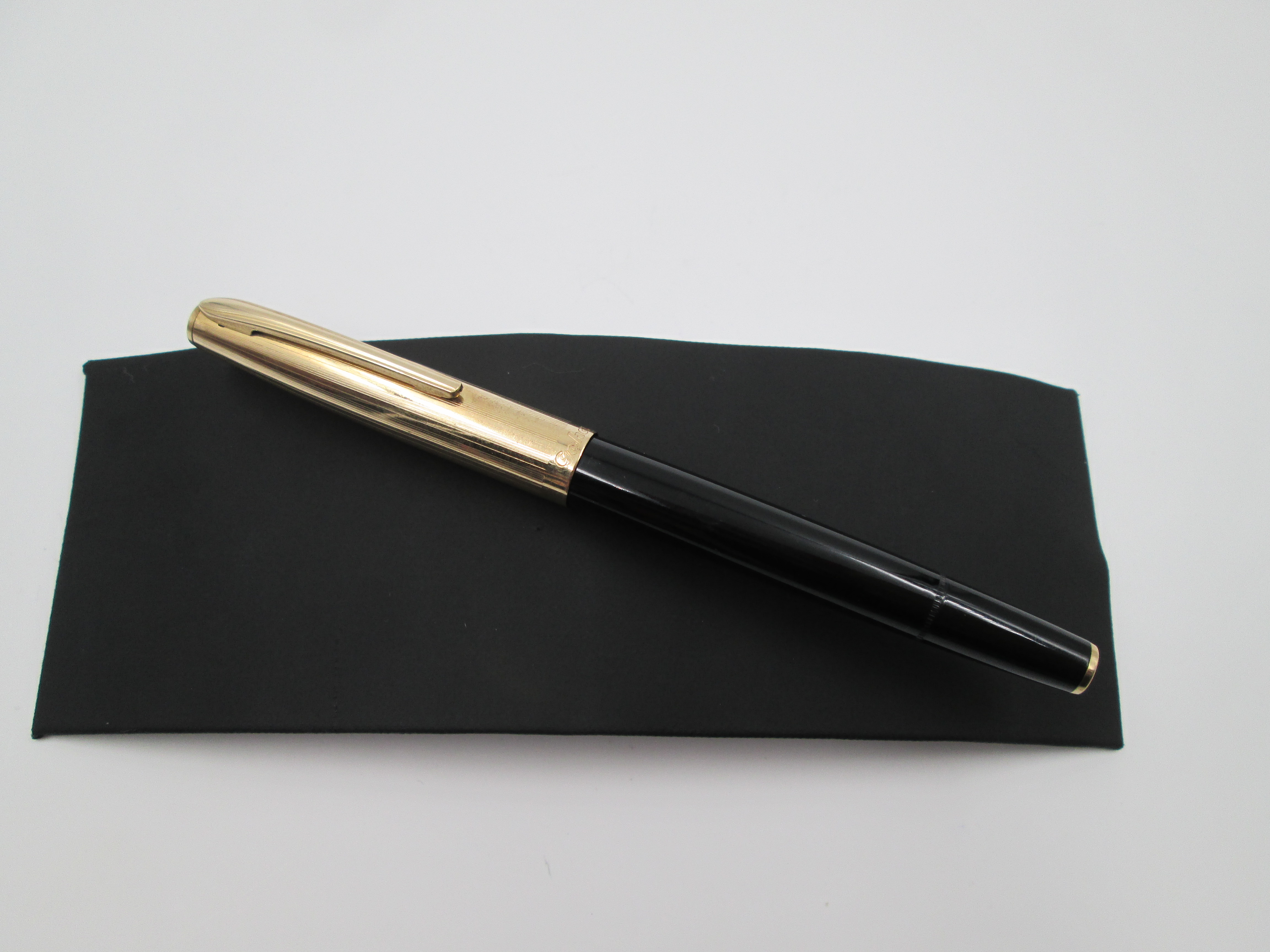 geha 745 goldschwinge black resin gold plated 14k nib