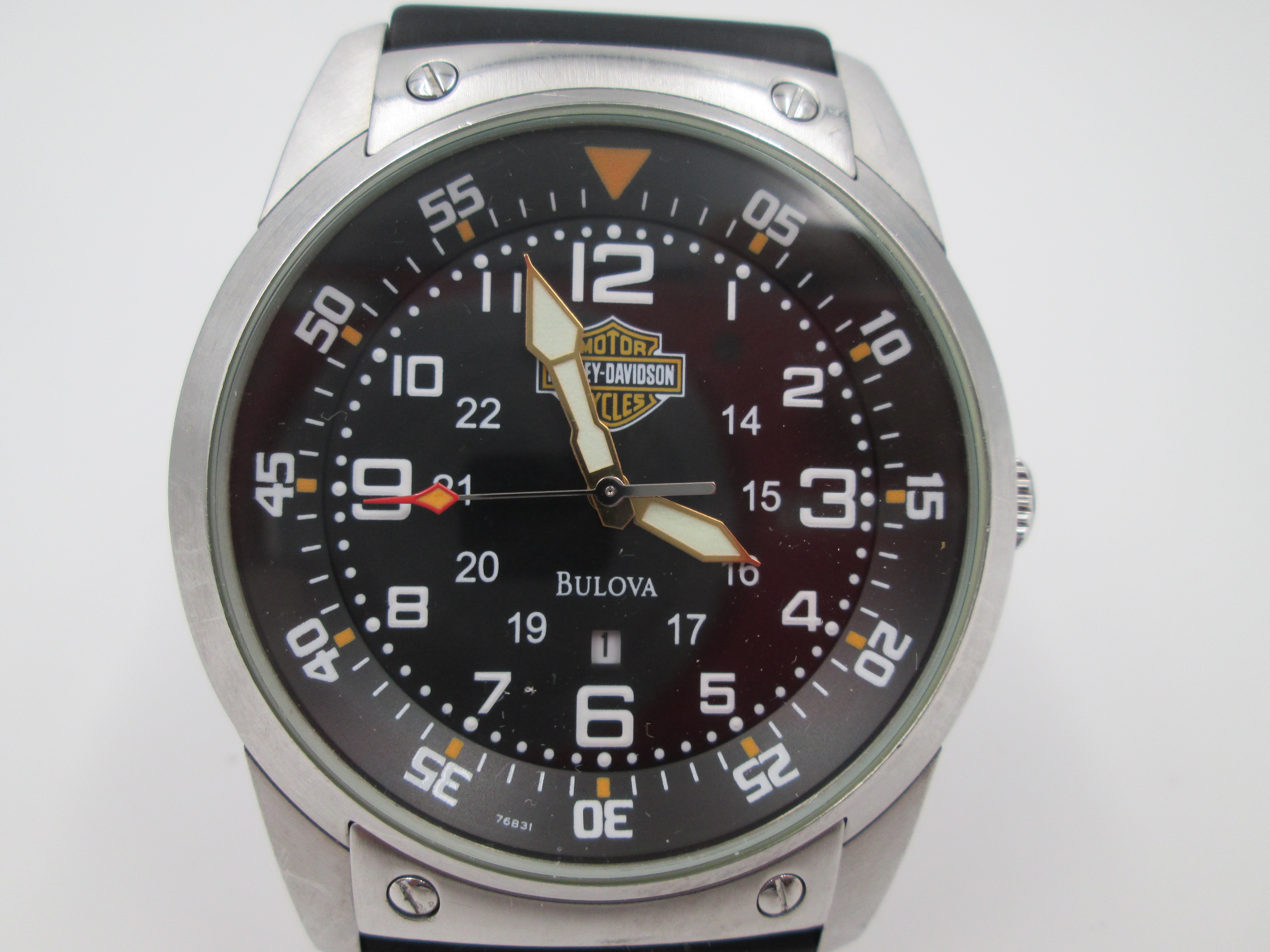 harley davidson bulova 76B31 quartz 24 date 2007 steel