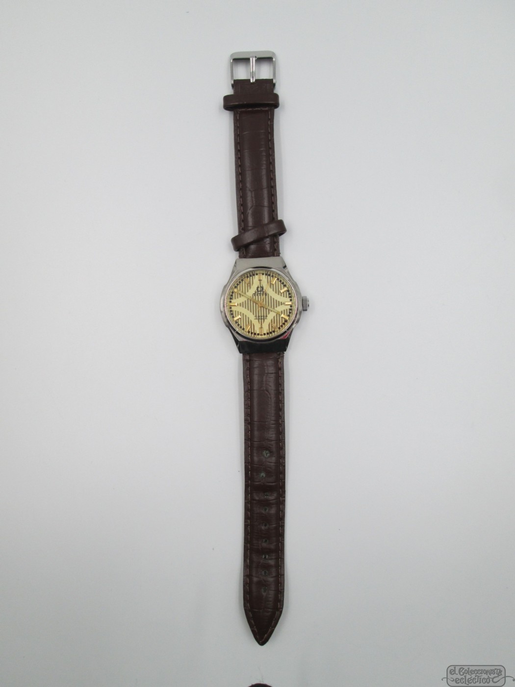 titus steel and gold plated manual wind woman swiss 1970s