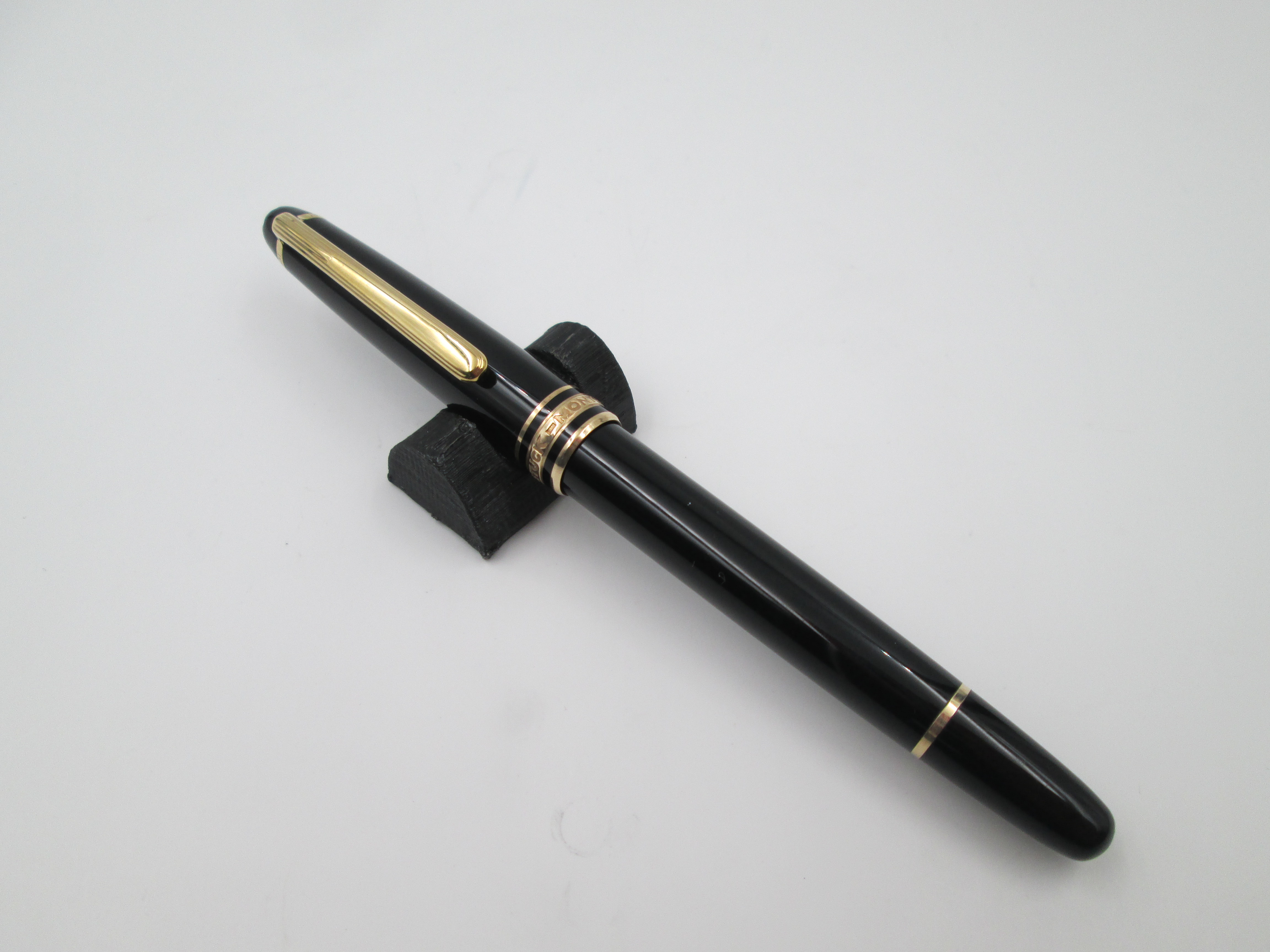 Montblanc meisterstuck hot sale 144 fountain pen