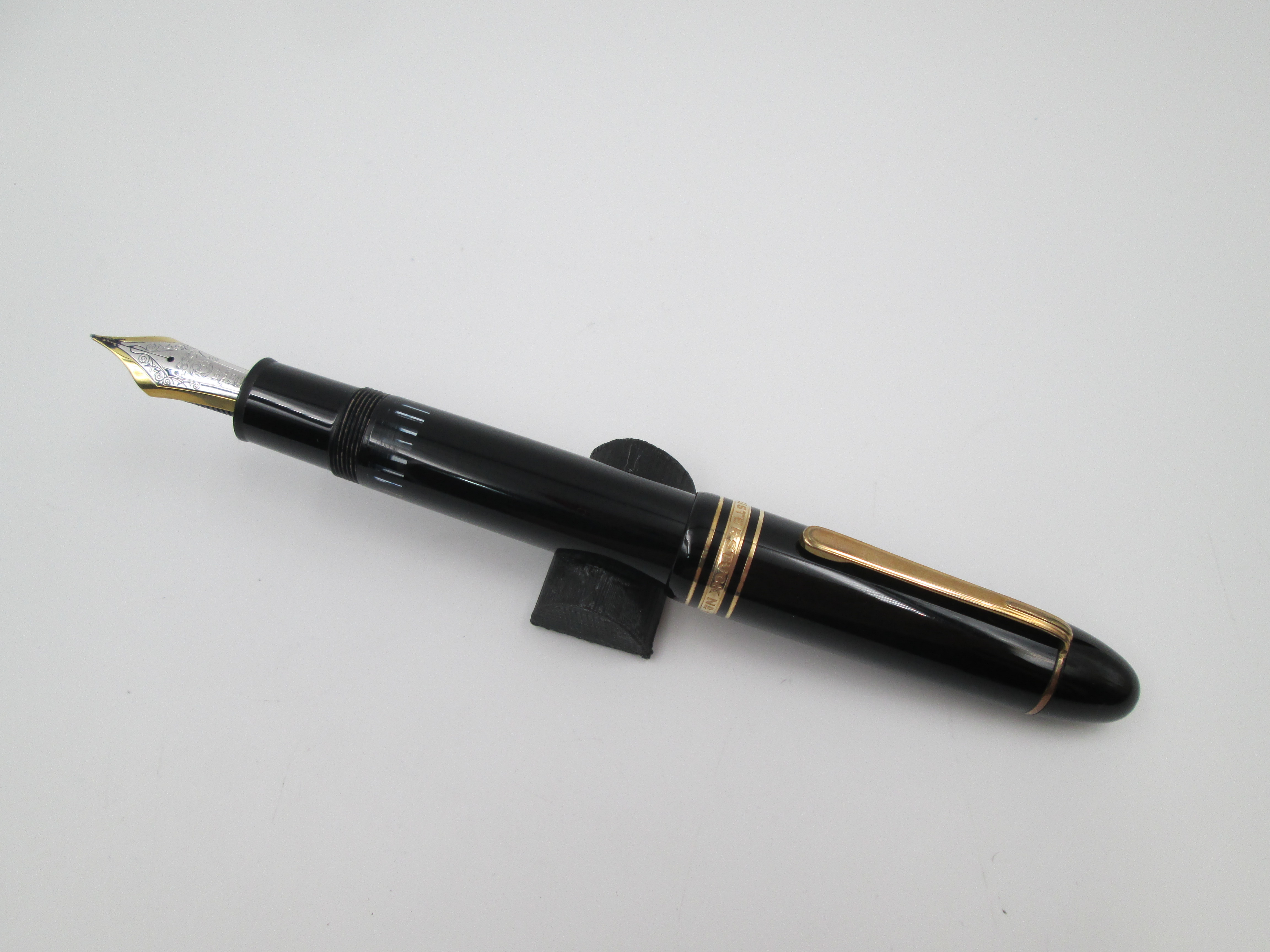 MONTBLANC Meisterstuck 18K Gold-Coated 149 Fine Nib Piston