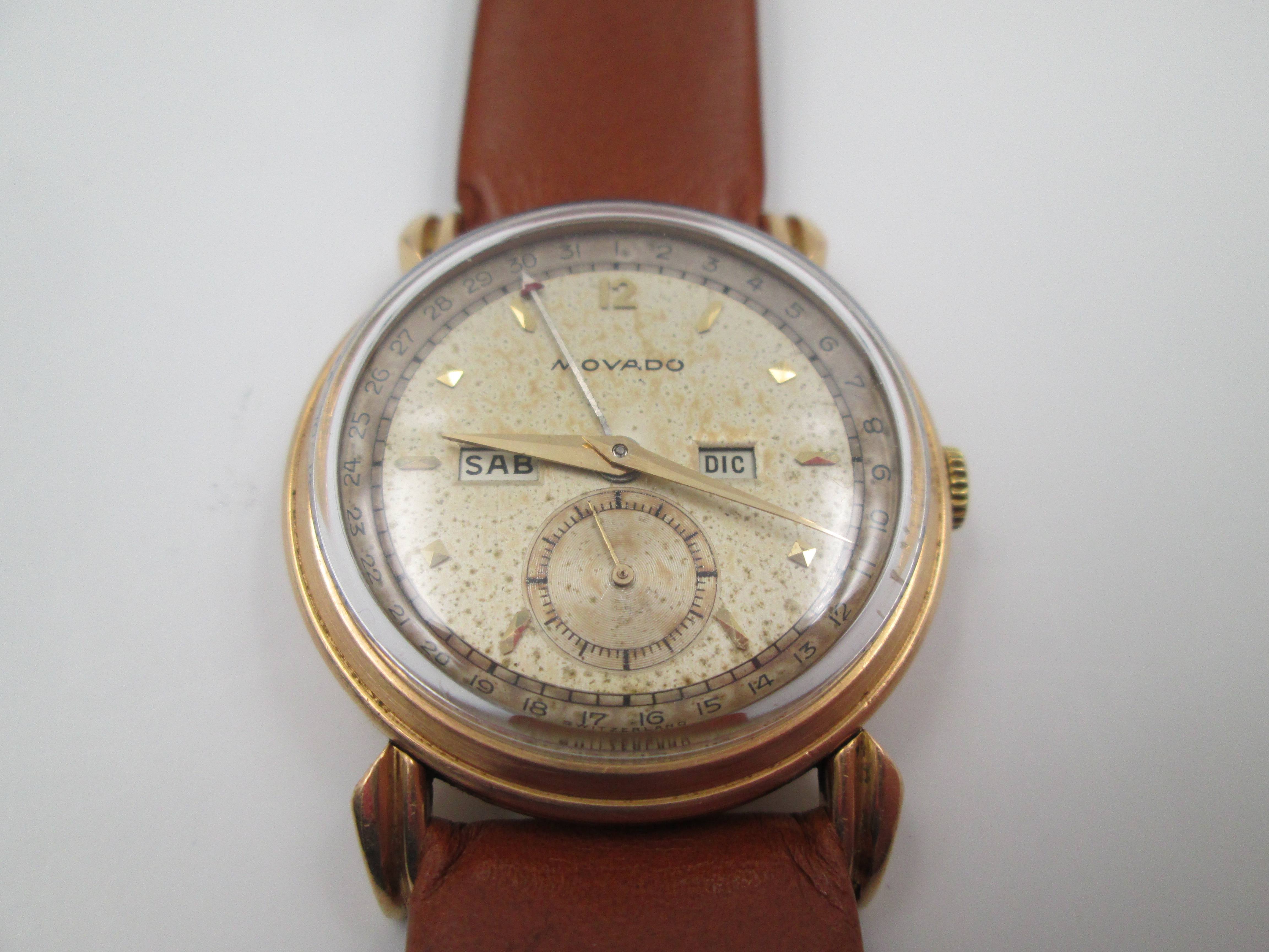 Reloj movado de oro precio cheap