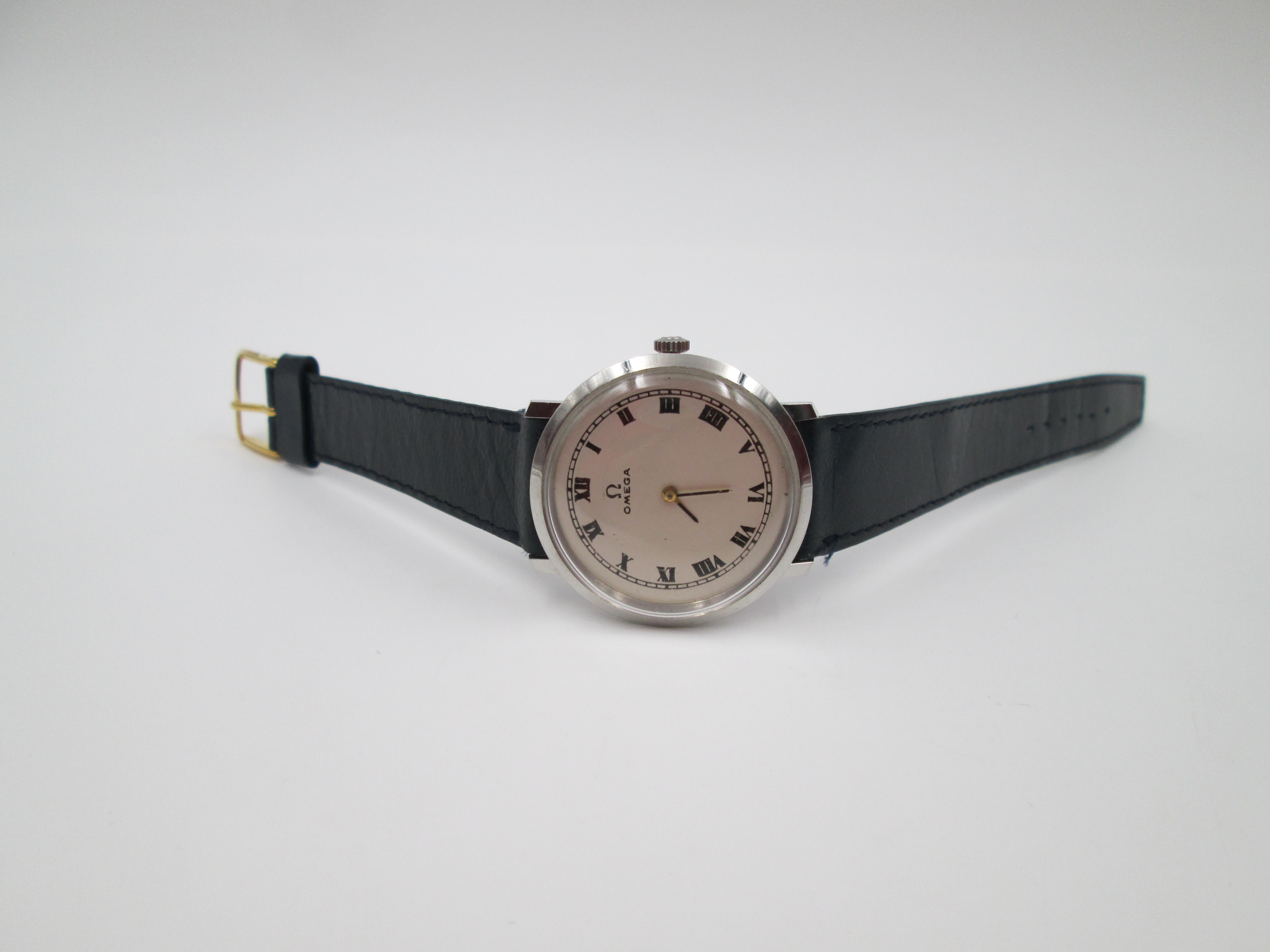 omega stainless steel manual wind 1970 strap