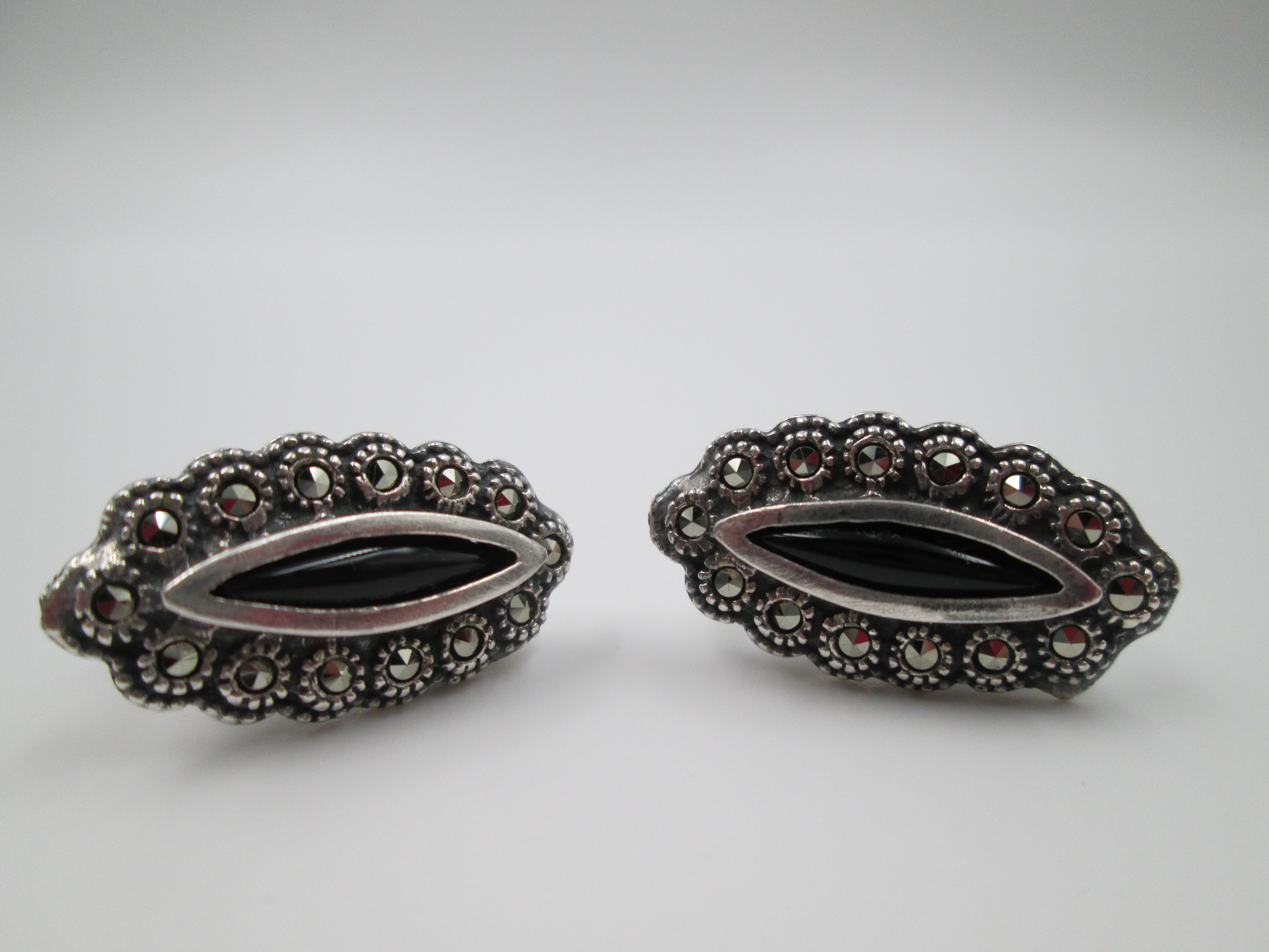 Spilla Bigiotteria Vintage Silver Toned Black Jewel Audace e