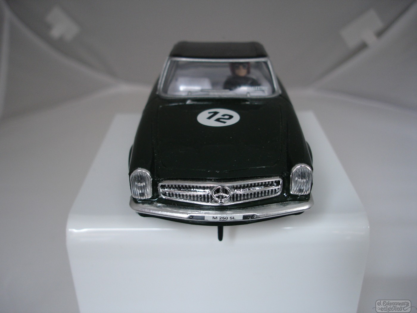 scalextric mercedes 250 sl