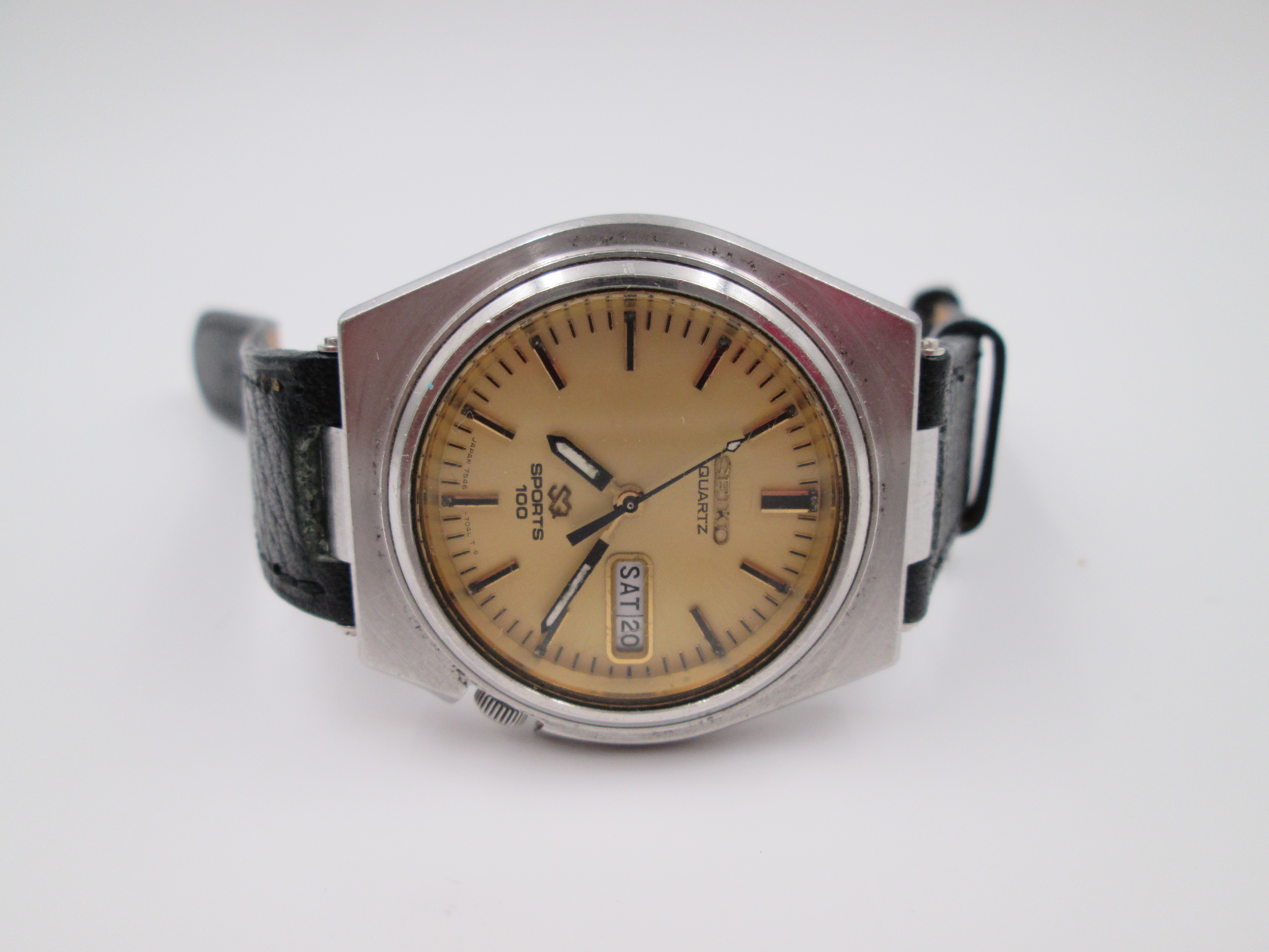 seiko sports 100 quartz calendar stainless steel 1980s