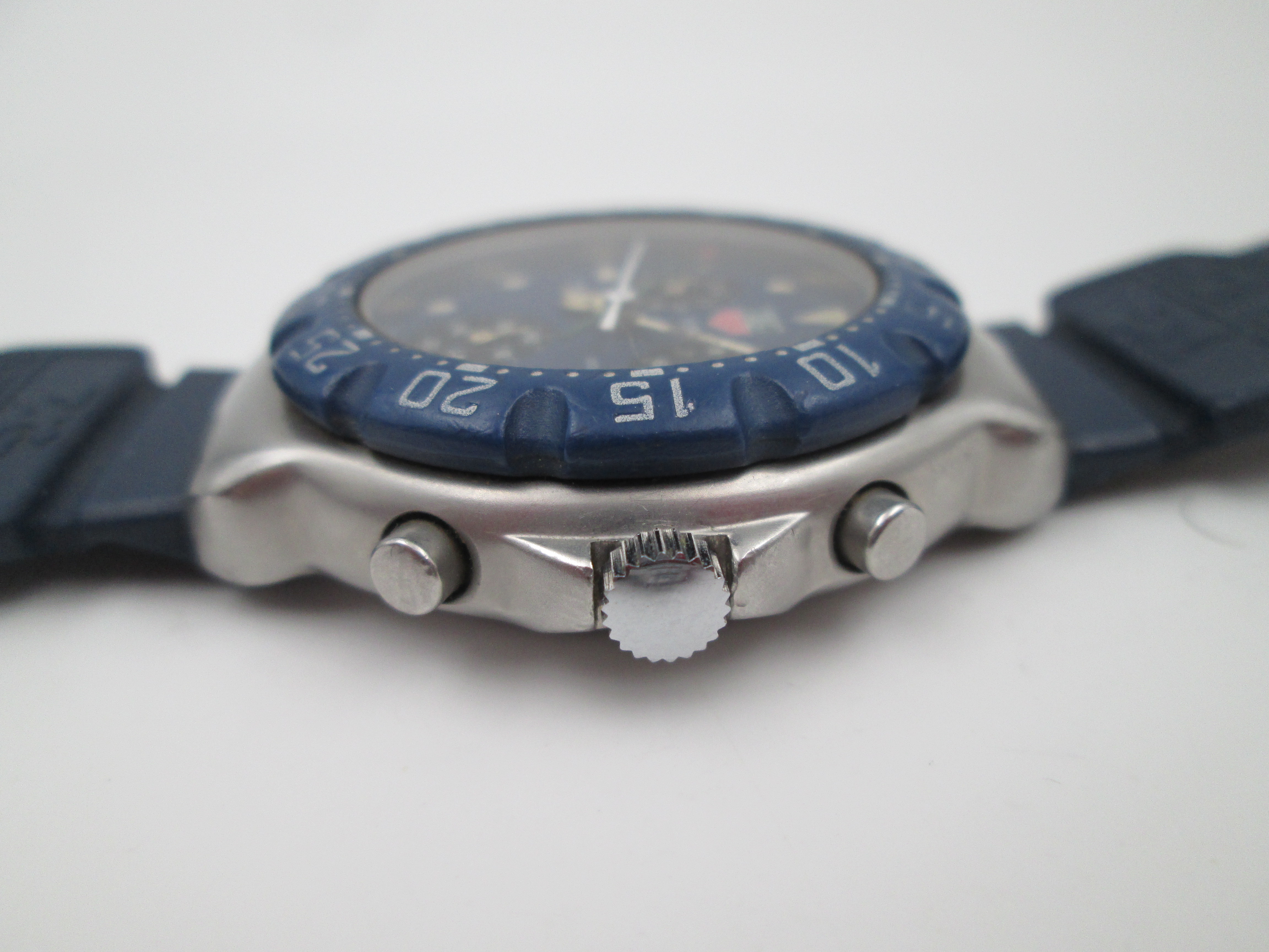 Tag Heuer Professional 200 Meters 1990 2025